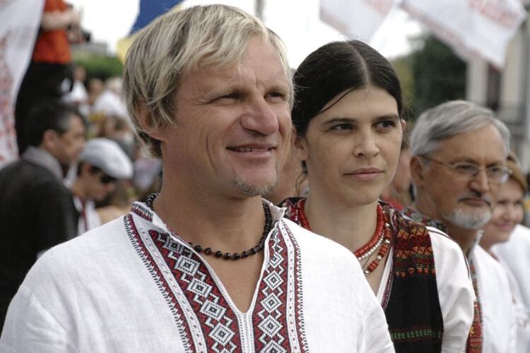 Олег Скрипка з дружиною